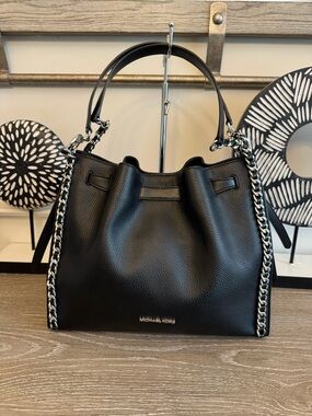 Michael Kors Mina Black Leather Chain-Accent Shoulder Bag